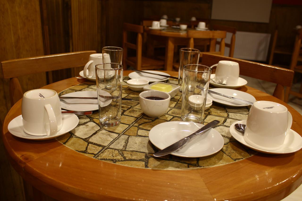 Hostal America En Puerto Natales Extérieur photo